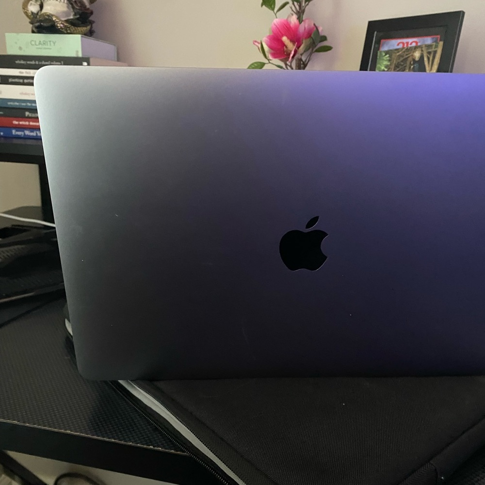 13 inch Retina display MAC BOOK PRO